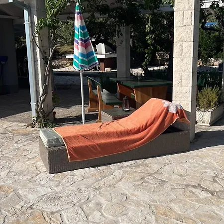 بيت للعطل Maslina House