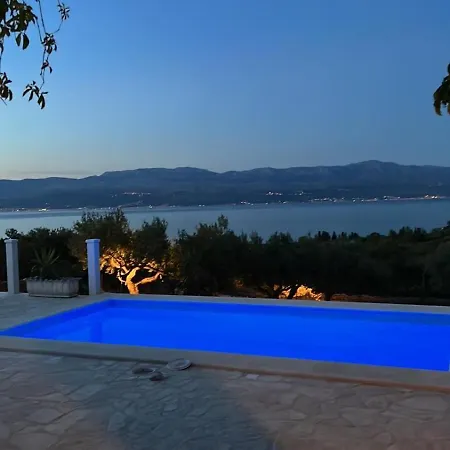 Maslina House Sutivan